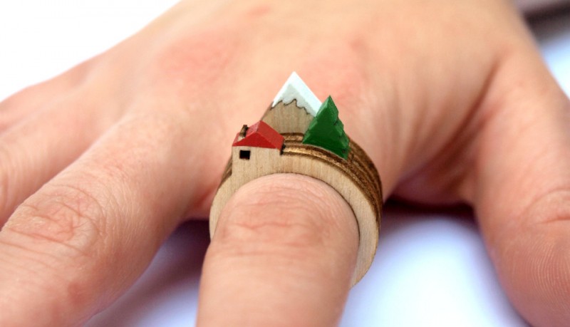 Anillos de paisajes de madera cortados por laser