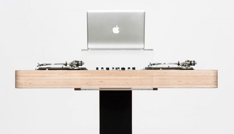 Mesa Stereo T DJ Workstation Hoerboard
