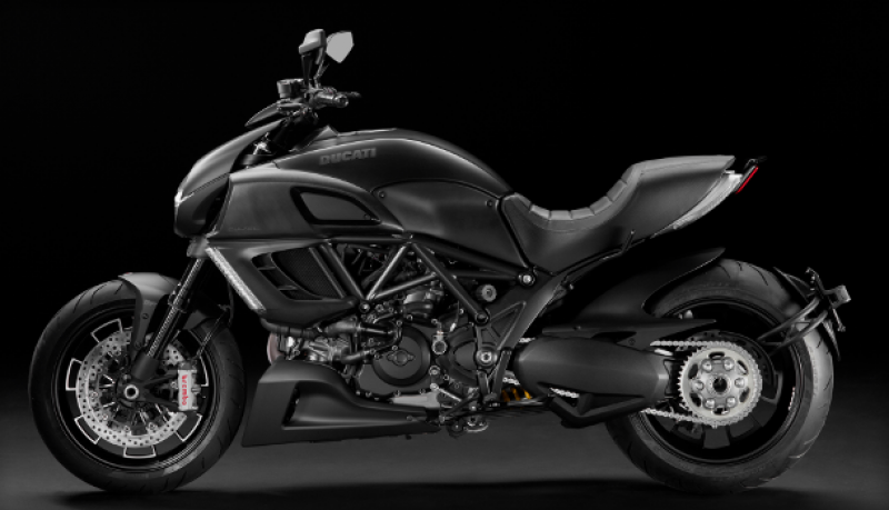 Ducati Diavel Dark