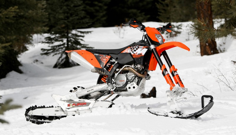 Convierte tu moto cross en una moto de nieve con Mountain Horse Kit